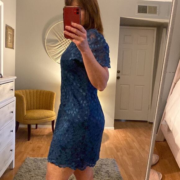 Eliza J. Flutter Sleeve Lace Dress - Picture 3 of 6